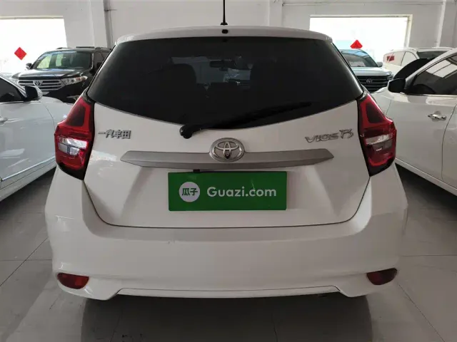 Toyota Vios FS — Фото автомобиля 5