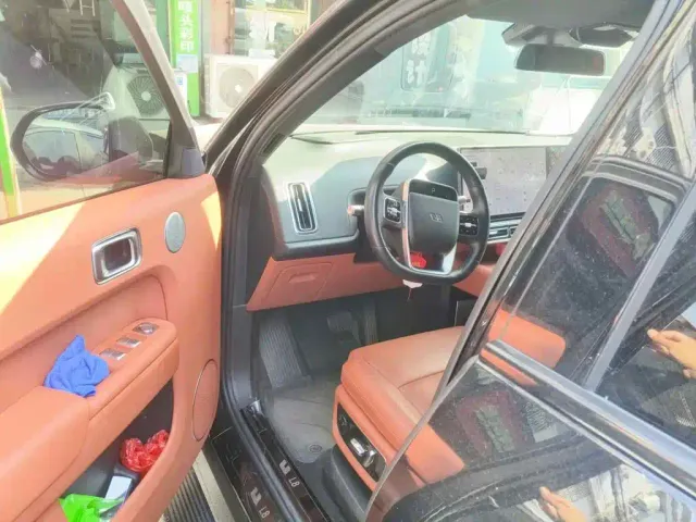 Li Auto Li L8 2023 Max — Фото автомобиля 8