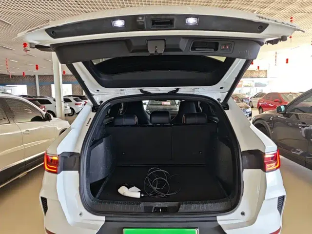 BYD Song PLUS — Фото автомобиля 18