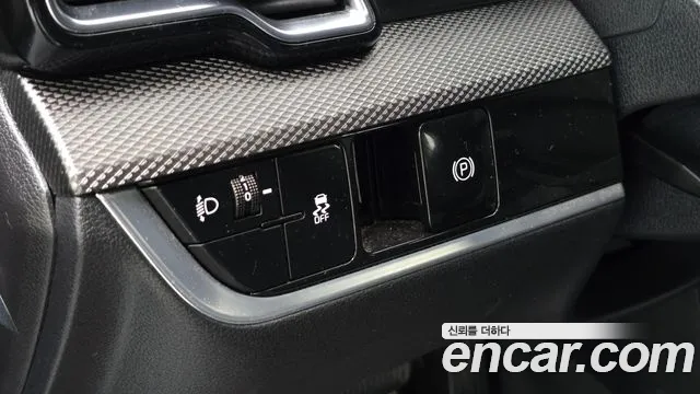 Kia Sportage Sportage 5-е поколение Дизель 2.0 2WD — Фото автомобиля 15