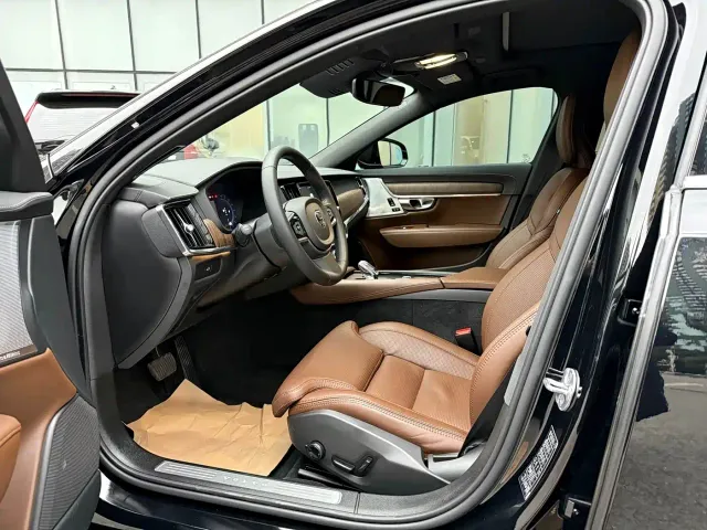 Volvo S90 — Фото автомобиля 7