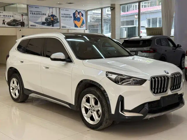 BMW X1 — Фото автомобиля 3
