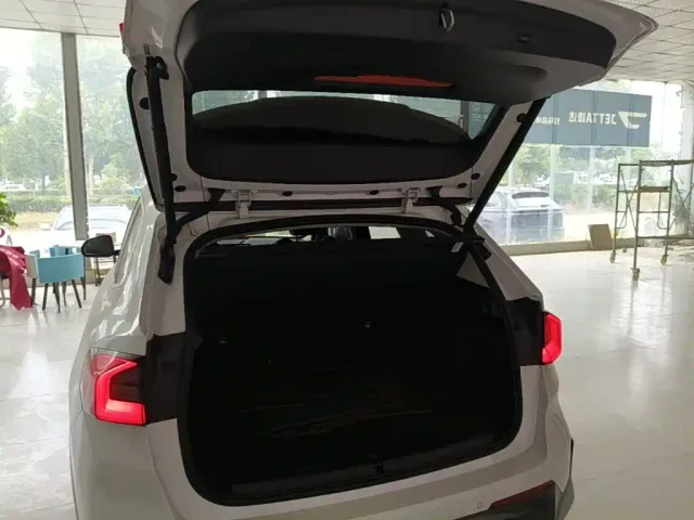 BMW X1 — Фото автомобиля 14