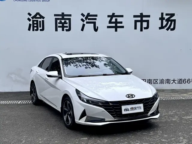 Hyundai Elantra — Фото автомобиля 3