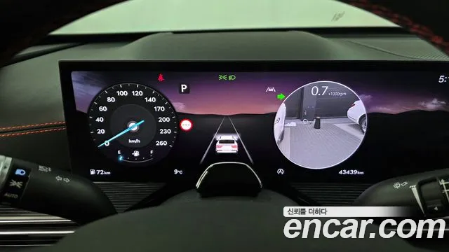 Genesis GV80 — Фото автомобиля 8