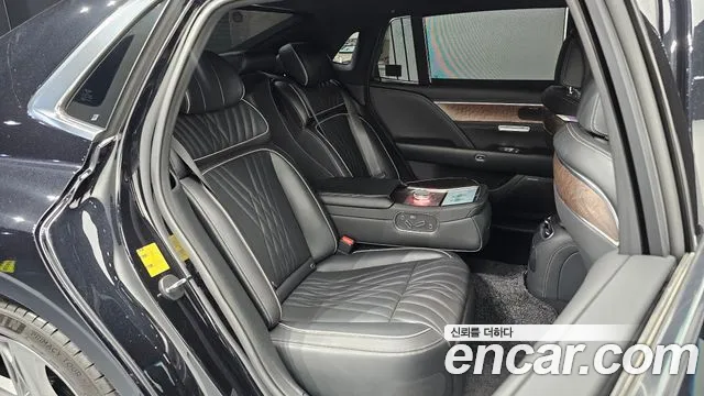 Genesis G90 Бензин 3.5 турбо AWD — Фото автомобиля 11