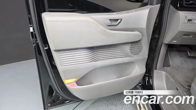 Hyundai Staria — Фото автомобиля 13