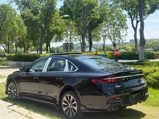 Geely Xingrui — Фото автомобиля 4