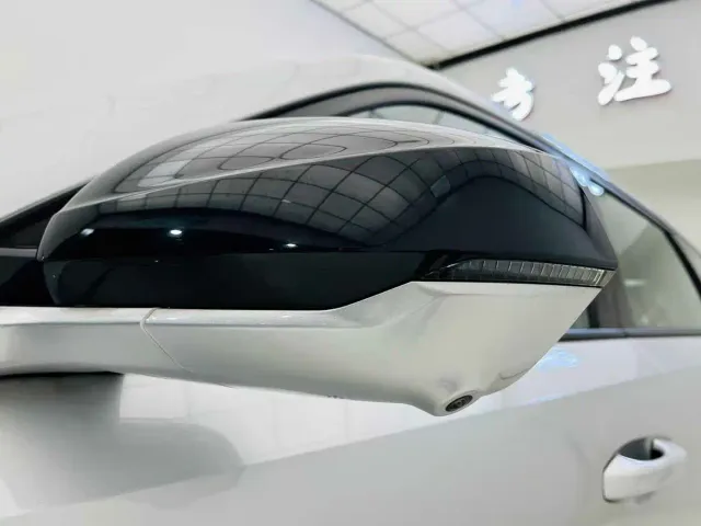 Changan UNI-Z — Фото автомобиля 12