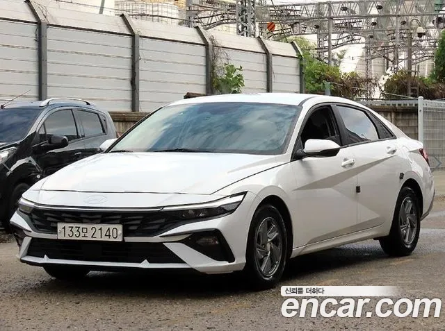 Hyundai Avante — Фото автомобиля 2