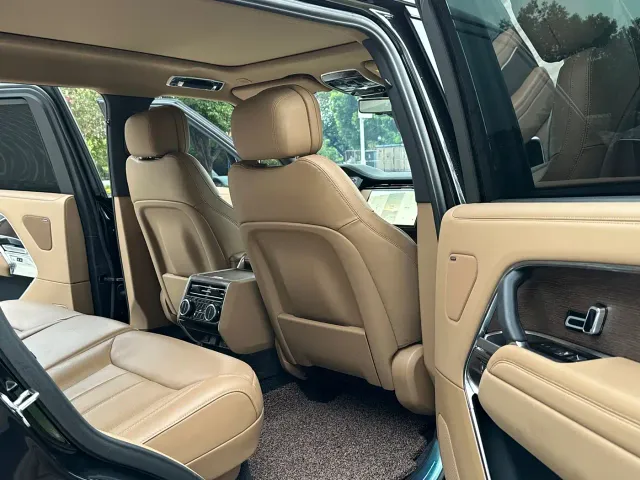 Land Rover Range Rover — Фото автомобиля 12