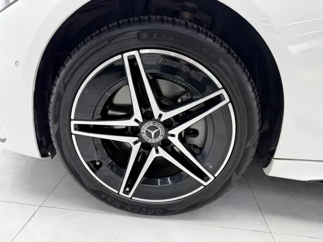 Mercedes-Benz C-Class — Фото автомобиля 12