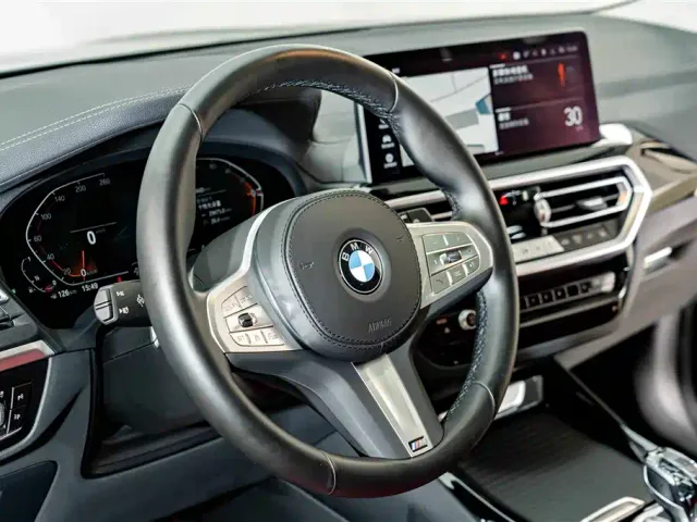 BMW X3 — Фото автомобиля 10
