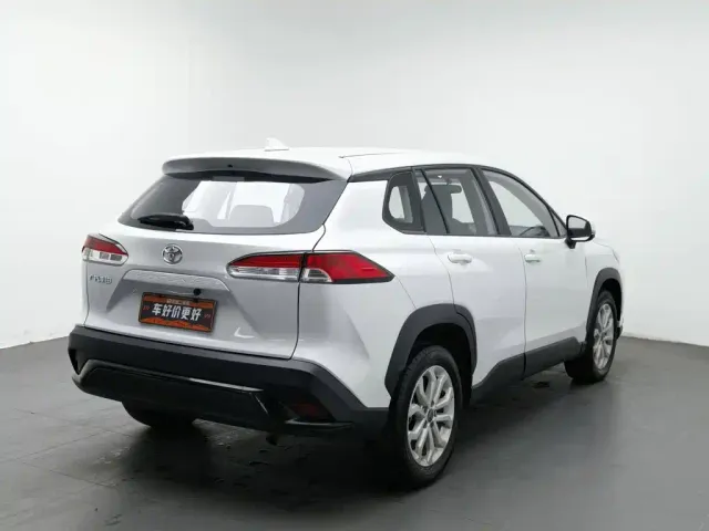 Toyota Frontlander — Фото автомобиля 2