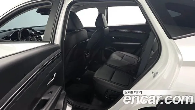 Hyundai Tucson Tucson (NX4) Бензин 1.6 турбо 2WD — Фото автомобиля 12