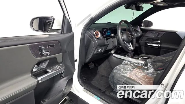 Mercedes-Benz EQB X243 — Фото автомобиля 15