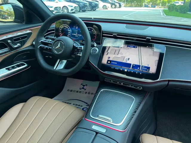 Mercedes-Benz E-Class — Фото автомобиля 15