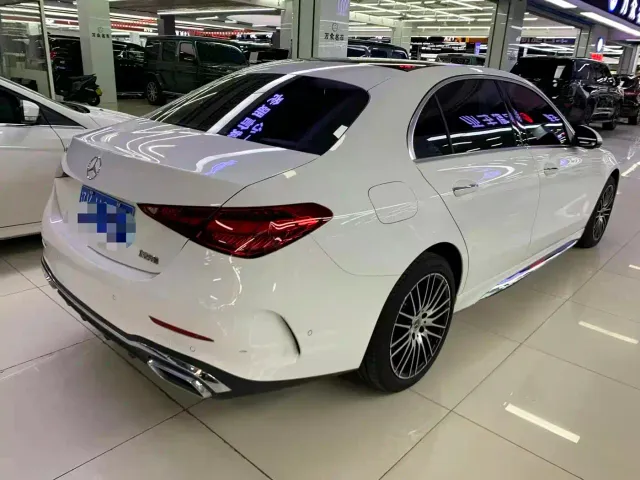 Mercedes-Benz C-Class — Фото автомобиля 3