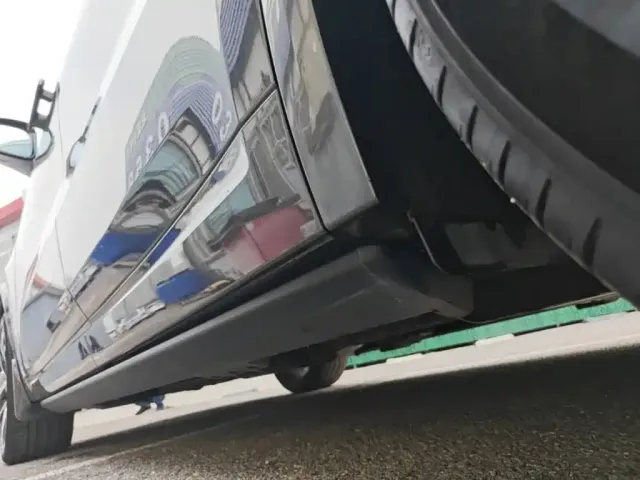 Li Auto L9 — Фото автомобиля 21
