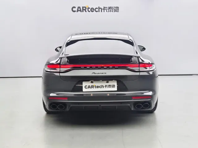 Porsche Panamera — Фото автомобиля 22