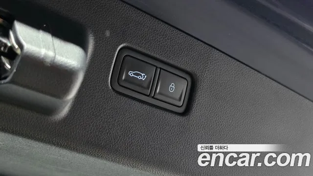 Genesis GV60 — Фото автомобиля 25