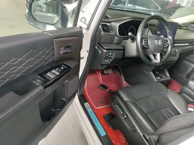 Honda Elysion — Фото автомобиля 15