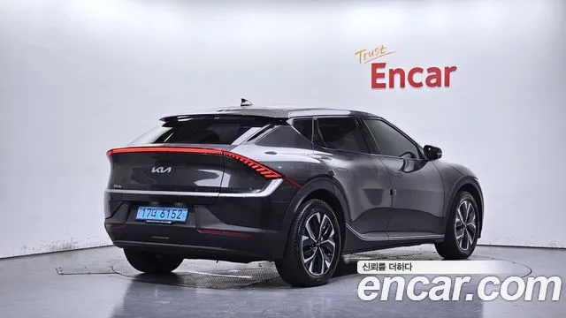 Kia EV6 Standard — Фото автомобиля 2