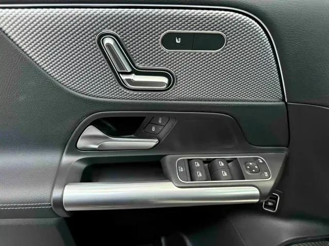 Mercedes-Benz GLA-Class — Фото автомобиля 10