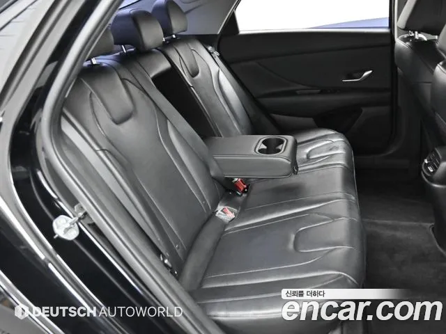 Hyundai AVANTE Avante (CN7) — Фото автомобиля 19