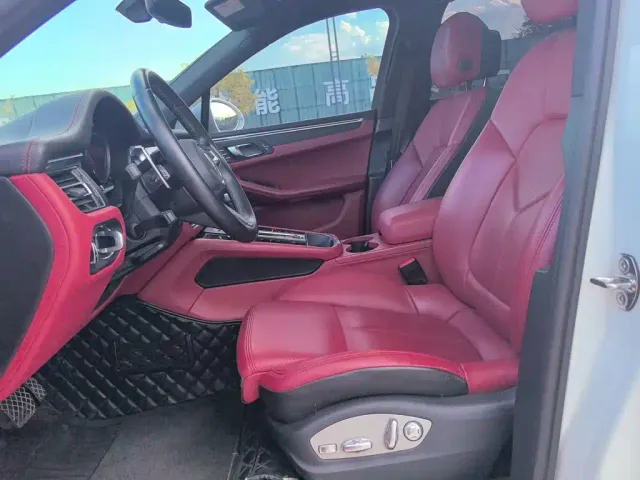 Porsche Macan — Фото автомобиля 7
