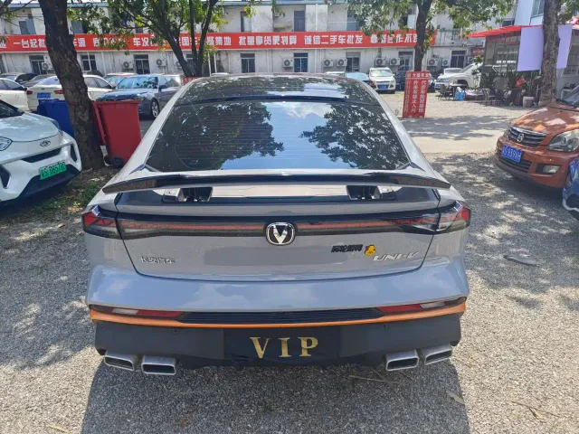 Changan UNI-V — Фото автомобиля 15