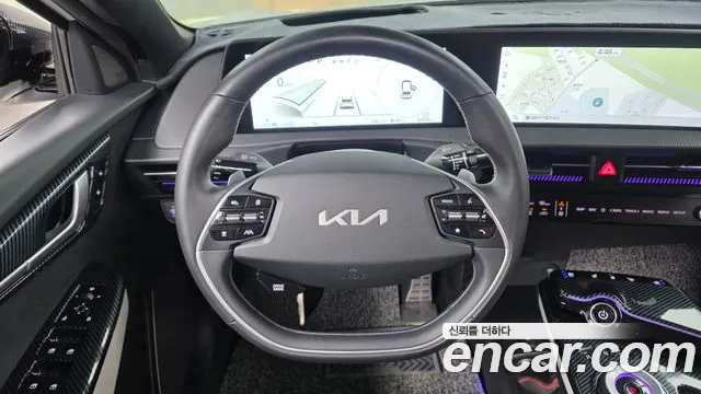 Kia EV6 — Фото автомобиля 13