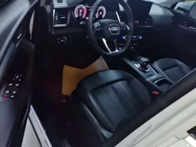 Audi Q5L — Фото автомобиля 14