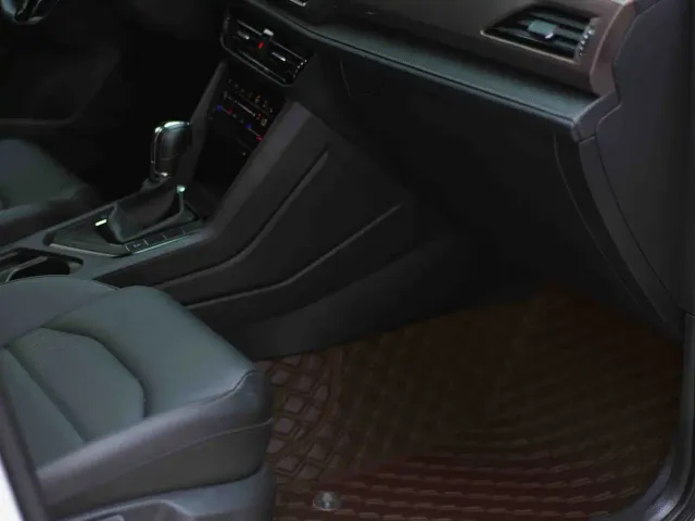 Volkswagen Tharu — Фото автомобиля 10