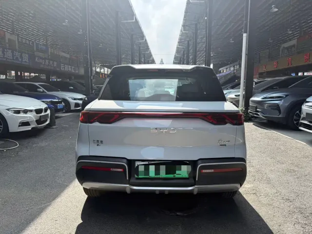 BYD Yuan UP — Фото автомобиля 5