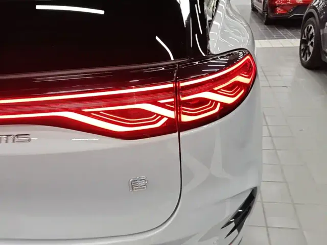 BYD Tang — Фото автомобиля 23