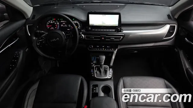 Kia Seltos — Фото автомобиля 10