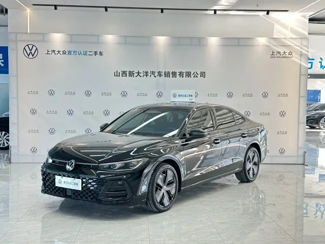 Фотография автомобиля — Volkswagen Passat