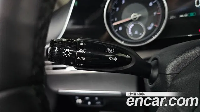 Hyundai Grandeur New — Фото автомобиля 30