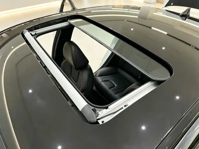 Hyundai Elantra — Фото автомобиля 13