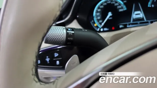 Genesis GV70 — Фото автомобиля 30