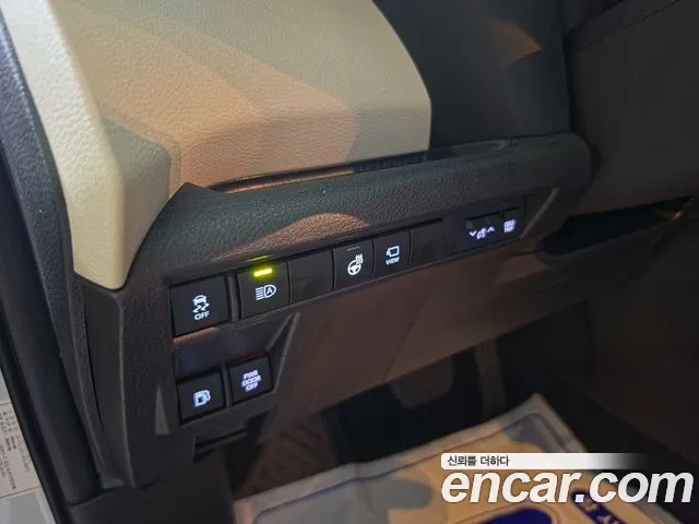 Toyota Sienna — Фото автомобиля 12