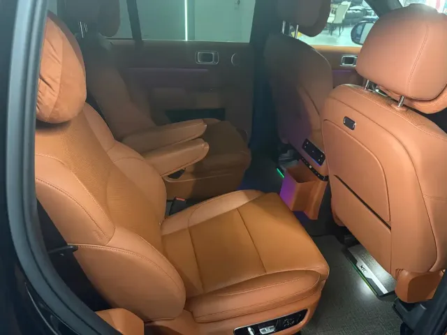 Li Auto Li Xiang L9 2024 Model Ultra — Фото автомобиля 10