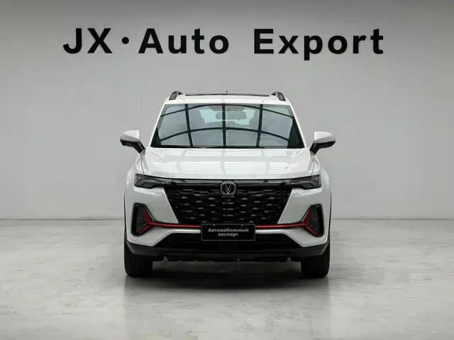 Changan CS35 Plus — Фото автомобиля 2