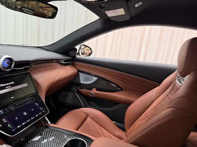 Maserati GranTurismo — Фото автомобиля 8