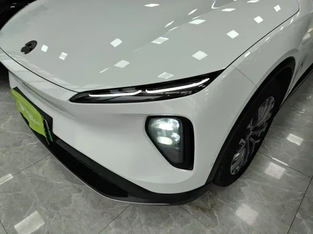 Nio ES6 — Фото автомобиля 23