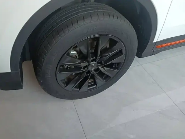 Geely Boyue — Фото автомобиля 22