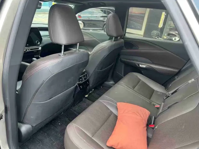 Lexus RX — Фото автомобиля 5