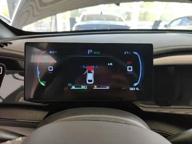 BYD Qin PLUS — Фото автомобиля 11