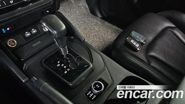 KG_Mobility_Ssangyong Rexton Новый Rexton Sport Khan Дизель 2.2 4WD — Фото автомобиля 9